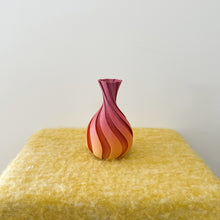 Load image into Gallery viewer, 3D Printed Spiraling Splendor Vase